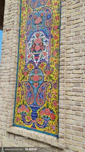 تابلو کاشی گل و مرغ