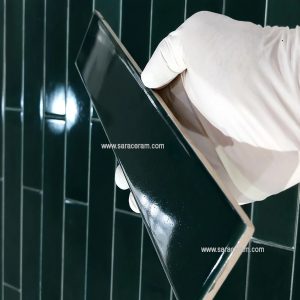 کاشی مترویی سبز یشمی تیره متمایل به مشکی